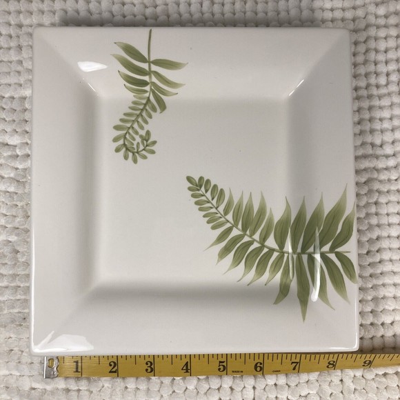 Pottery Barn Fern Botanical Deep Dish, Plate White and Green 8.5" Square - Picture 4 of 4